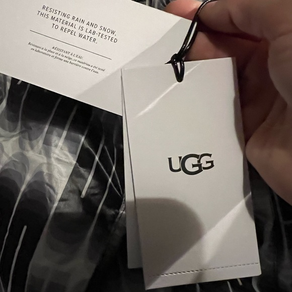 NWT UGG Catherine Puffer Jacket size medium - Picture 5 of 15